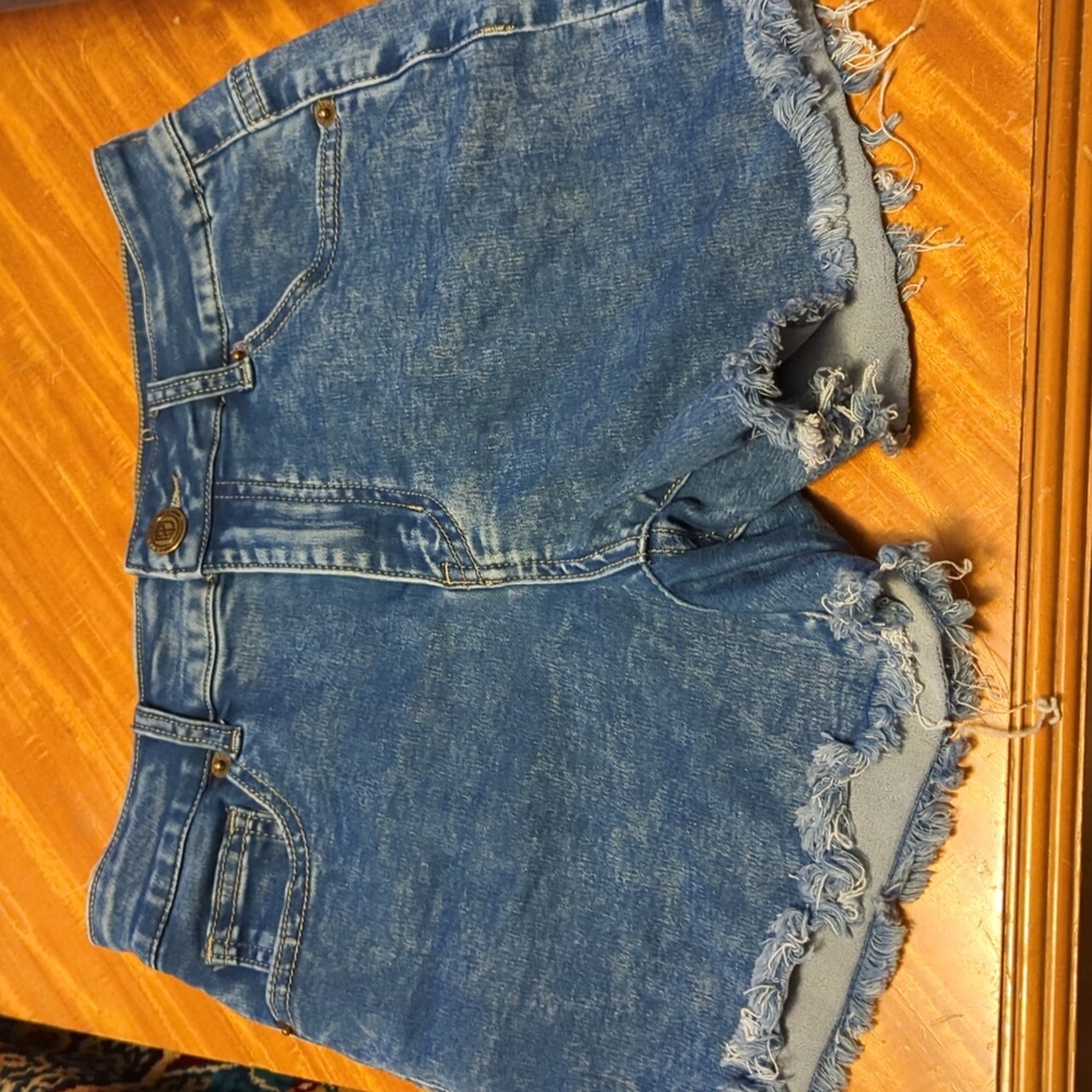 Born primitive jorts